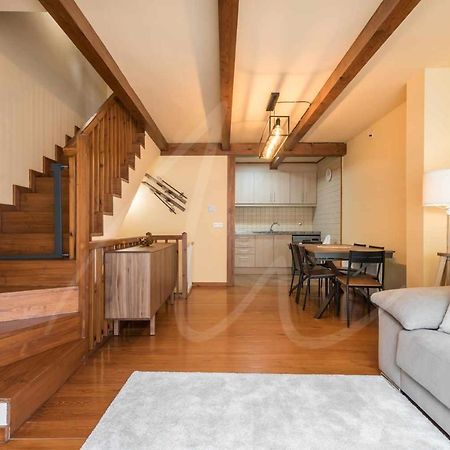 Casa Artiga De Lin By Seamount Rentals Les Bordes Екстер'єр фото