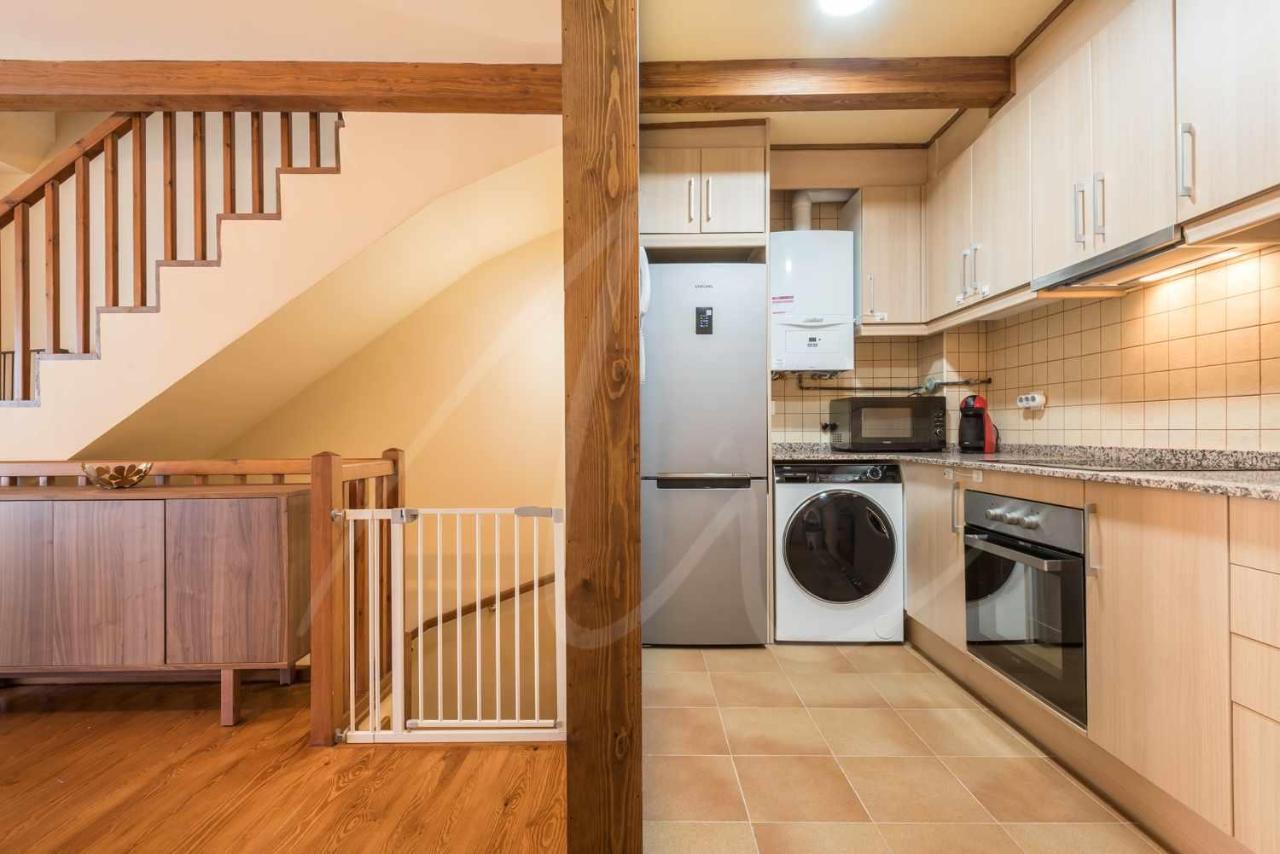 Casa Artiga De Lin By Seamount Rentals Les Bordes Екстер'єр фото